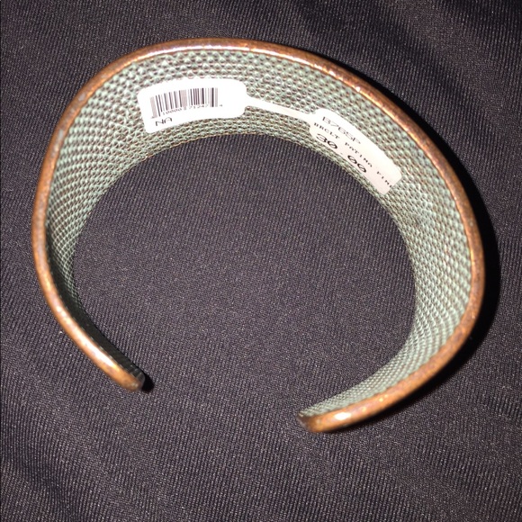 🌀Antique-look Copper Bangle🌀 - Picture 3 of 4